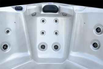 Hot Tub Trident - 5 Person, 3 Seats, 2 Lounge - Hot tubs Portugal Algarve Online Shopping Site