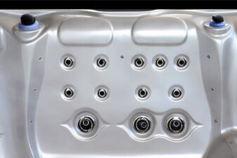 Hot Tub Maximus- 8 Person, 7 Seats, 1 Lounger - Hot tubs Portugal Algarve Online Shopping Site
