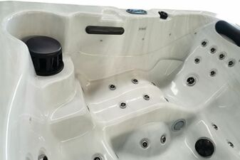 Hot Tub Refresh - 6 Person, 5 Seats, 1 Lounge - Hot tubs Portugal Algarve Online Shopping Site