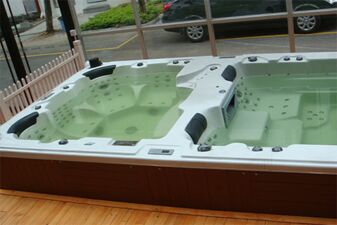 Swimspa Neptun - 6 Person, 5 Seats, 1 Lounger - Hot tubs Portugal Algarve Online Shopping Site